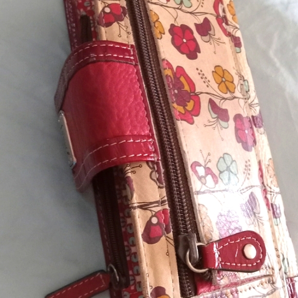 Vintage Fossil Leather Boho Wallet - Picture 4 of 12